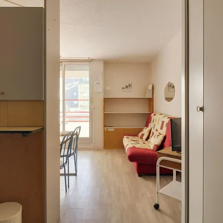 à Avec Balcon, Parking Couvert Et Proche Télécabine - Fr-1-401-24 Apartamento