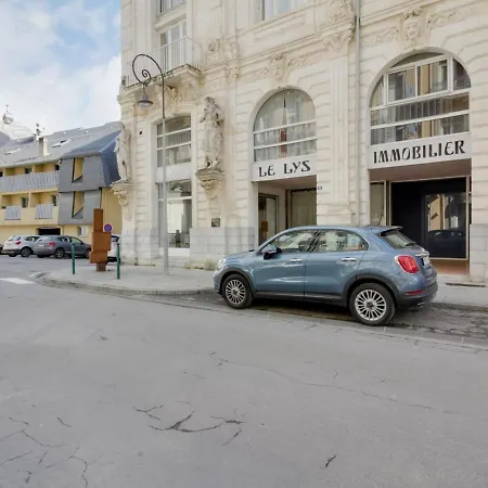 A Avec Balcon, Parking Couvert Et Proche Telecabine - Fr-1-401-24 *